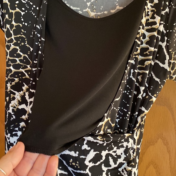 REDUCED!! Animal print short sleeved dress XL - Picture 4 of 6